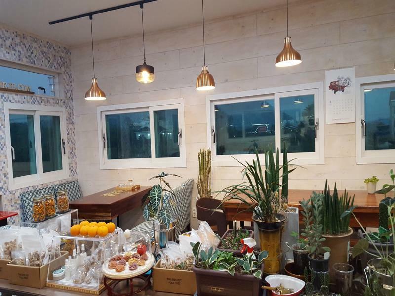 Wind Jeju Cafe & Pension Seogwipo Eksteriør billede