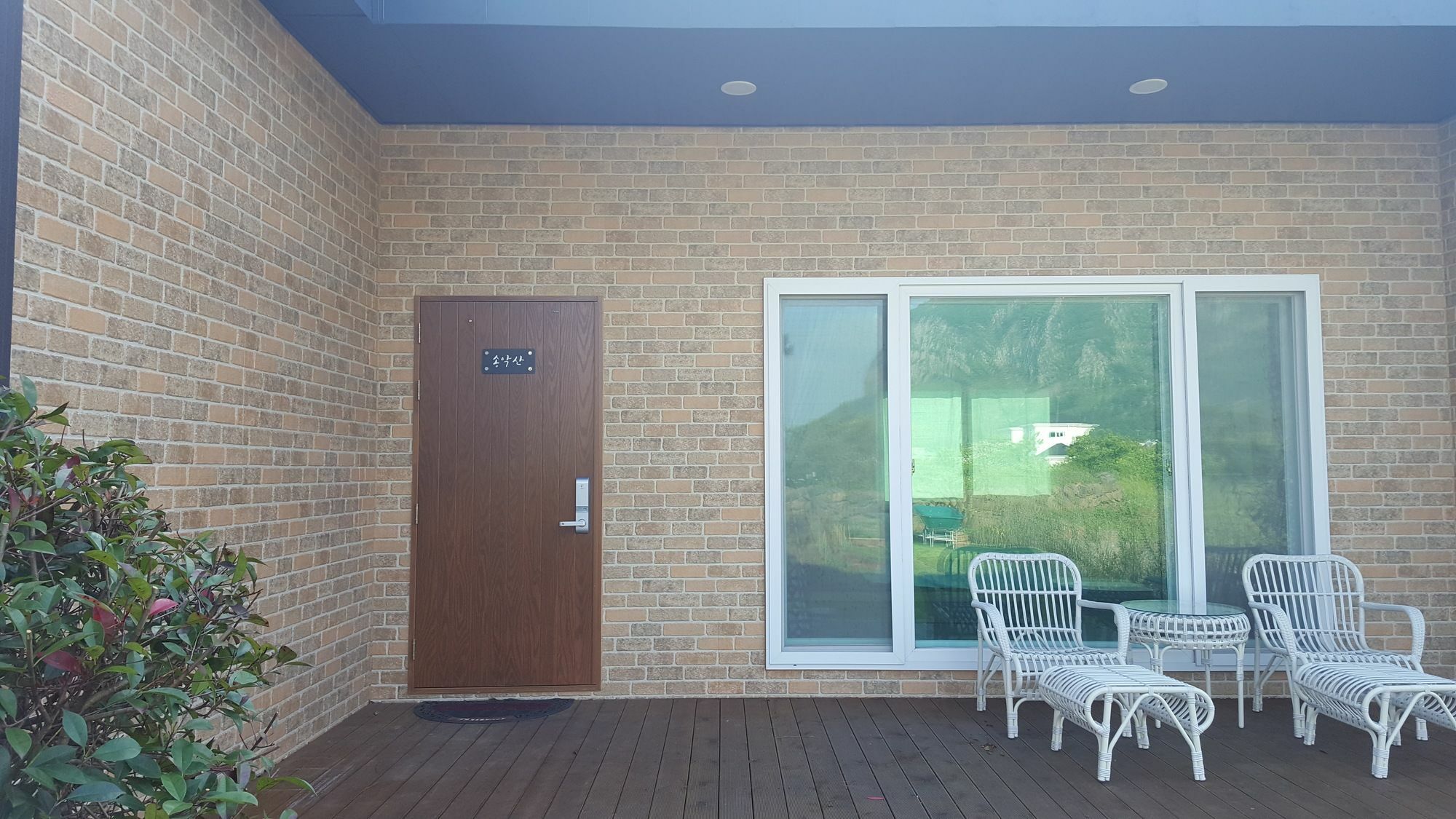 Wind Jeju Cafe & Pension Seogwipo Eksteriør billede